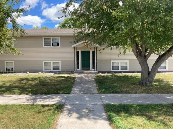 1010 Alexander St APT 2, Crookston, MN 56716