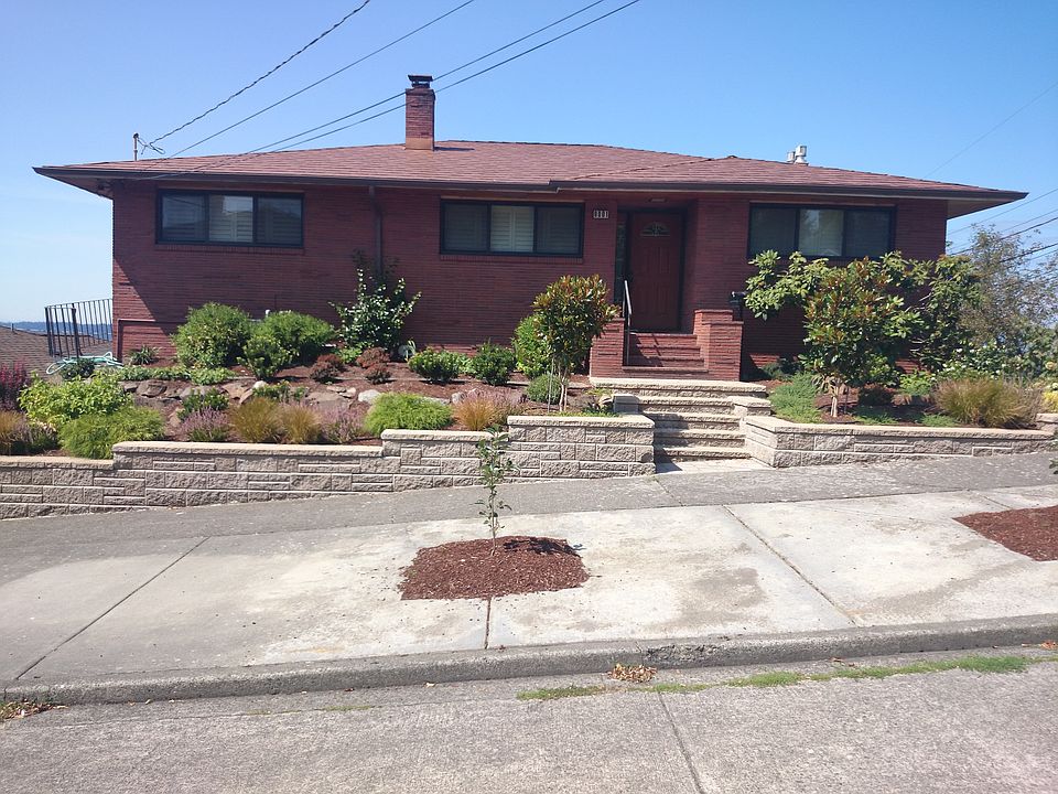 2nd image of 9001 39th Ave SW
