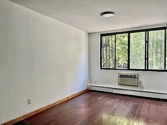 5th image of 305 Cherry St APT 2