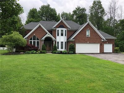61 Ponderosa Ct, Orchard Park, NY, 14127