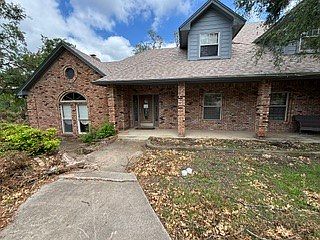 1st image of 351 Sandlin Ln