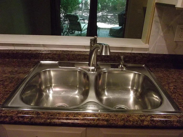 1915 Savannah Pkwy — Photo 16