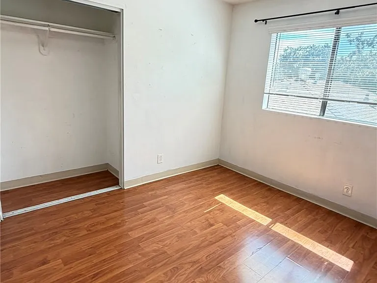 4880 Pacific Ave — Photo 15