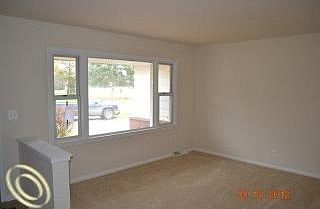 5th image of 60561 Lillian St