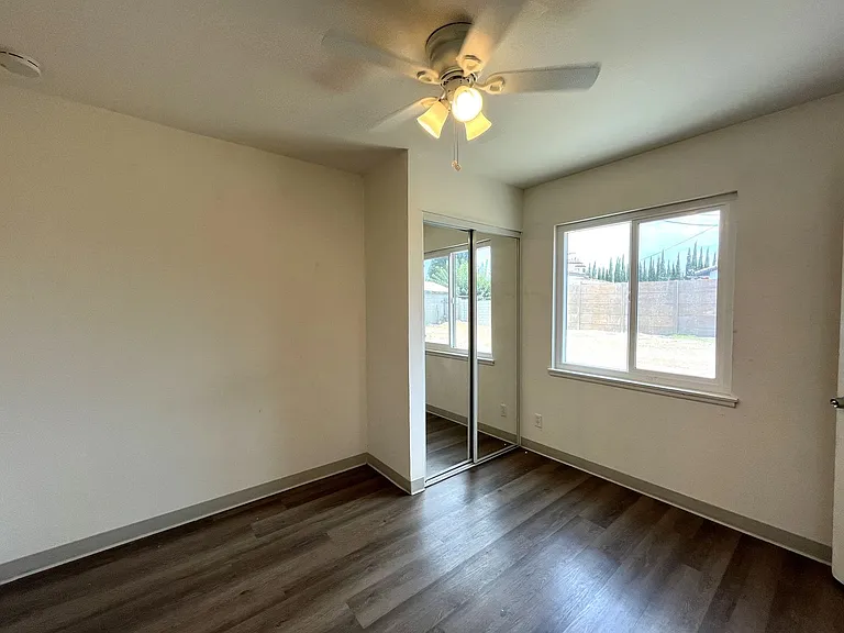 12728 Linnell Ave — Photo 16