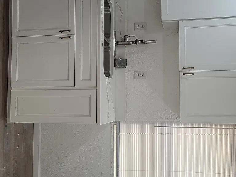 1325 Randolph St — Photo 12
