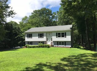 48 Bull, Tannersville, PA 18372