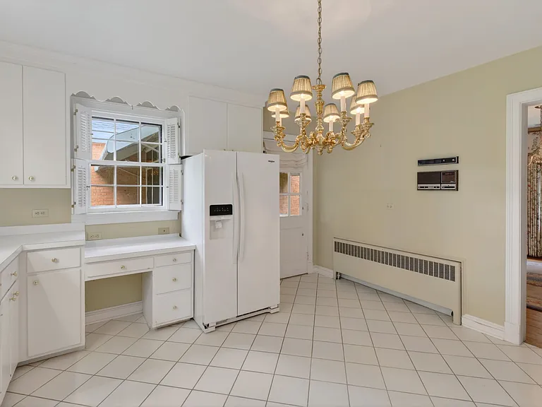 535 E Rio Rd — Photo 10