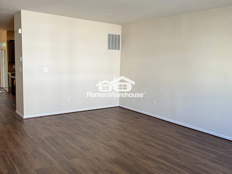 7524 Stonehouse Run Dr — Photo 5