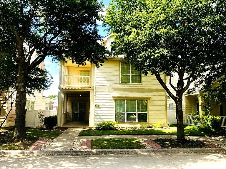 1209 Chattahoochee Dr — Photo 1