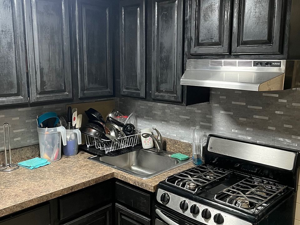 1st image of 635-226 1st Ave