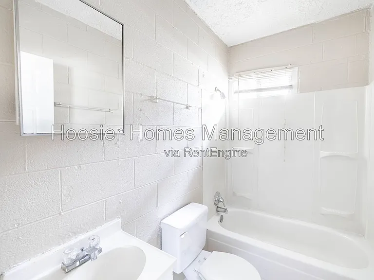 1254 W 23rd St #2 — Photo 10