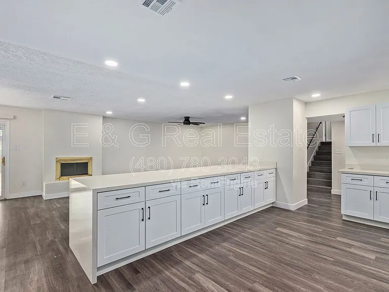 4414 S Newberry Rd — Photo 7