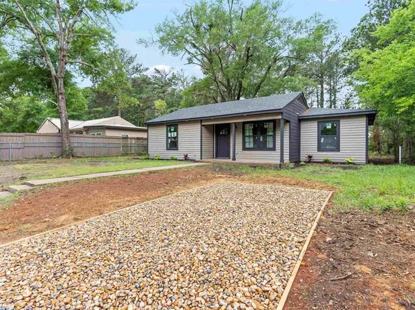 3107 Letourneau Dr, Longview, TX 75602