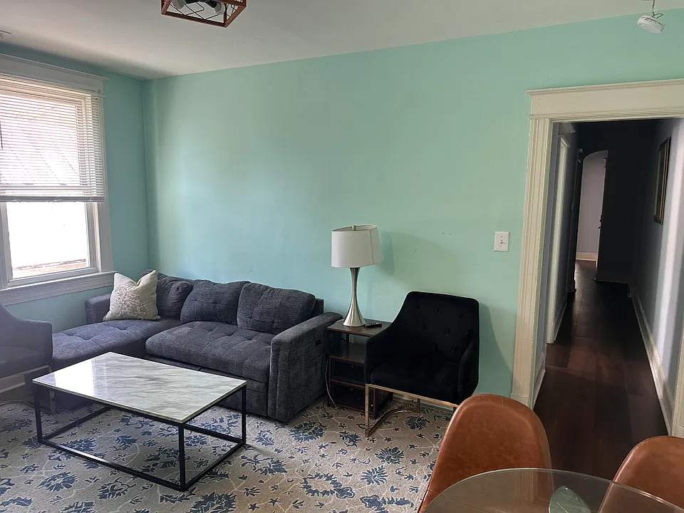 1620 V St SE #3