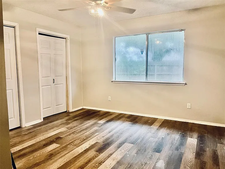 21006 Bridgeview Cir — Photo 14