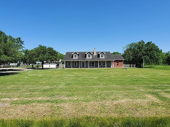 Huge front yard from street