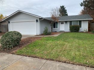 3083 Springbrook Rd, Medford, OR 97504