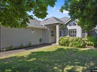 1592 N Heights Dr NW, Albany, OR 97321