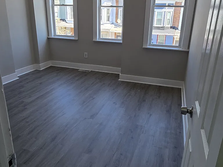 1722 N Monroe St — Photo 1
