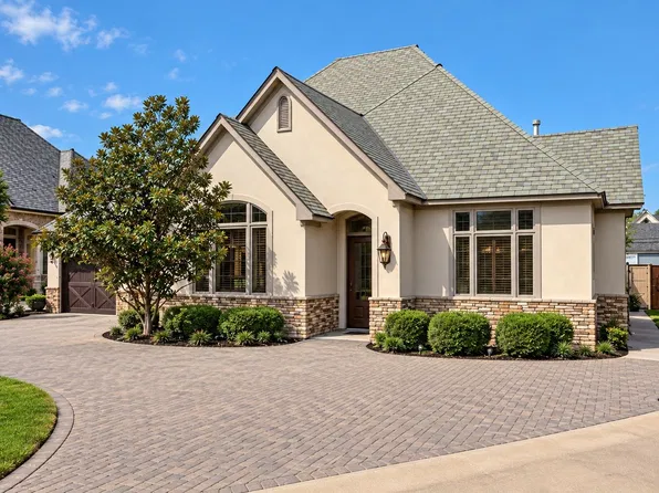 12 Park Row Ct, Pantego, TX 76013