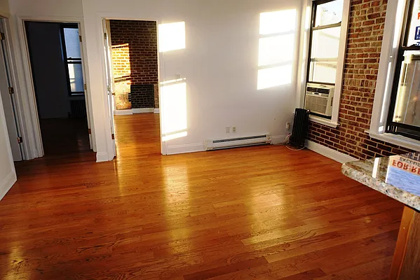 Rented by H.P. Greenfield Real Estate | media 3