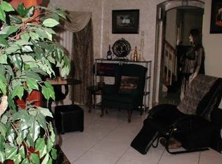 8210 NW 10th St APT 5, Miami, FL 33126