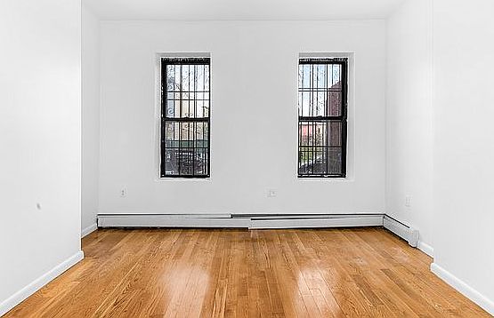 5th image of 1035 Jefferson Ave #1
