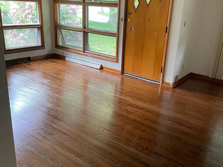 1132 Jessie Ave — Photo 3