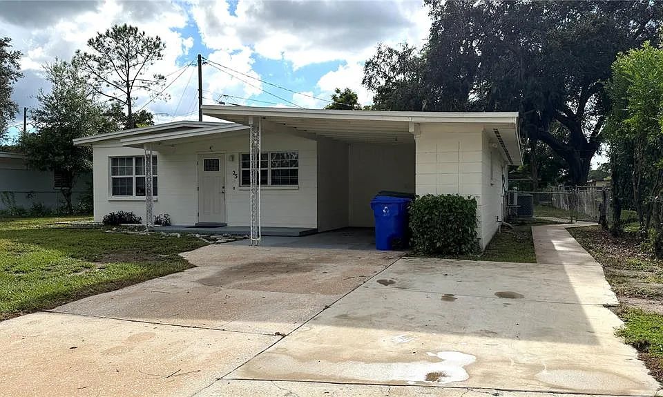 1425 Hester Dr