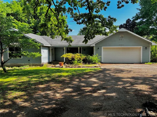 603 E Coppinger Ave, Fort Gibson, OK 74434