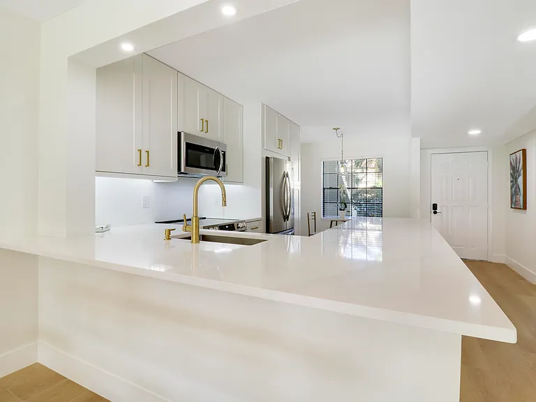 1001 Pinecrest Cir #C — Photo 7