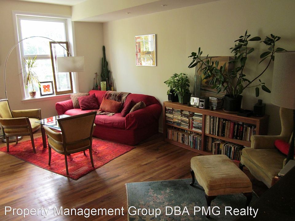 1st image of 1028 Pine St #3