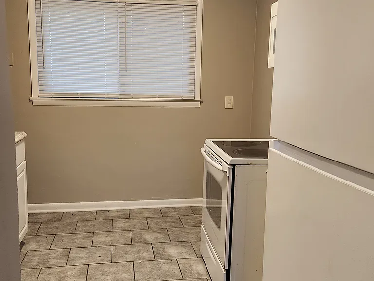 4418 Vernon Ave — Photo 6