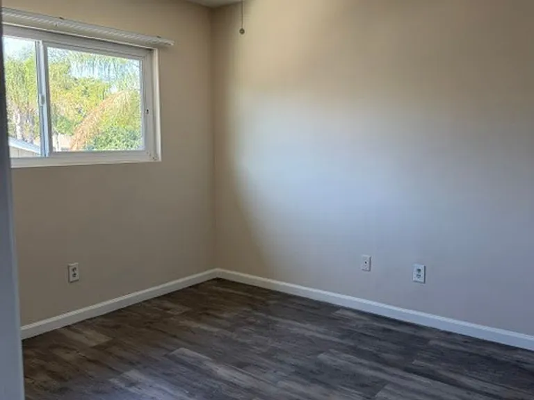 1145 N West St — Photo 25