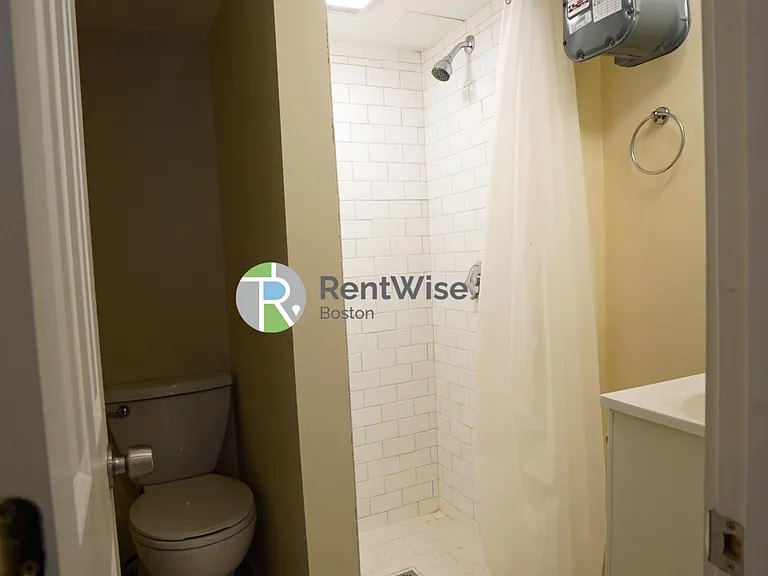 232 Cambridge St #4 — Photo 7