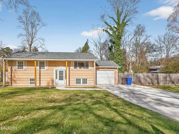 110 Providence Rd, Oak Ridge, TN 37830