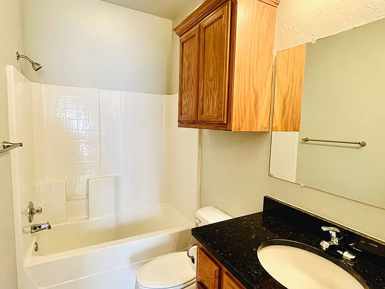 600 Rosemoor Ct — Photo 11
