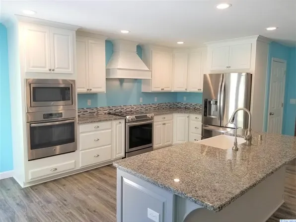 3025 Charity Ct, Kennewick, WA 99338
