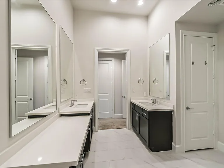 5308 S Capitol St — Photo 25