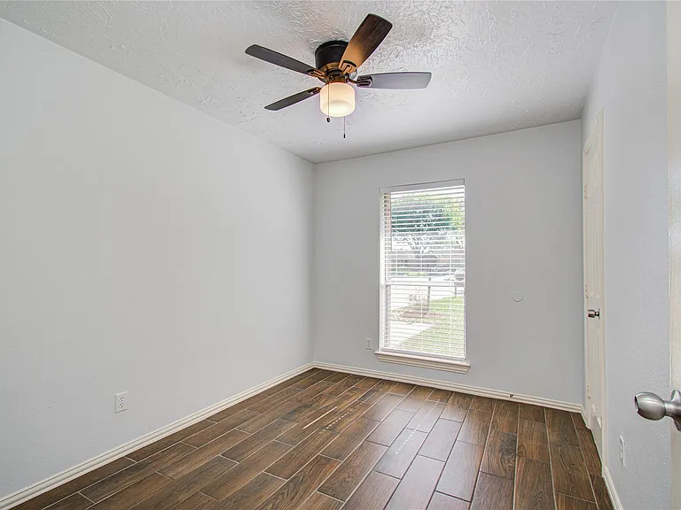 2702 Fir Crest Ct — Photo 15