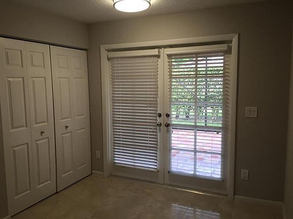 5th image of 3177 La Mirage Dr
