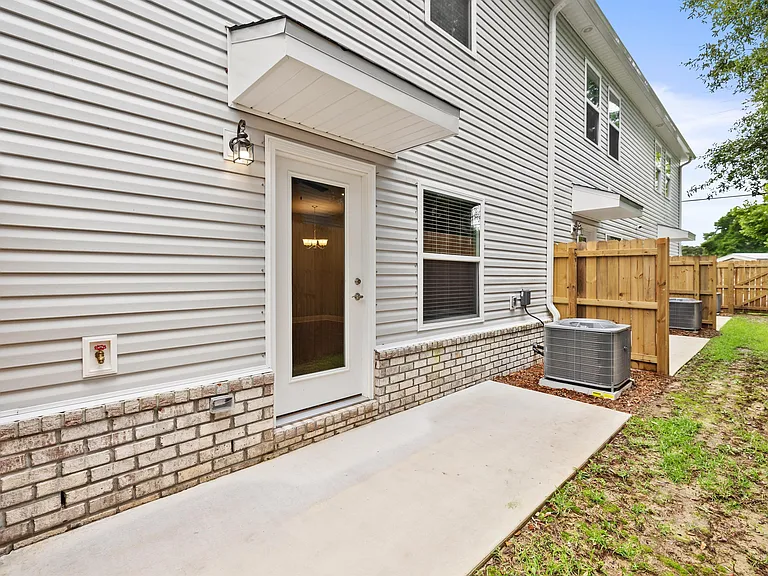 319 Carmel Dr #6-1 — Photo 27