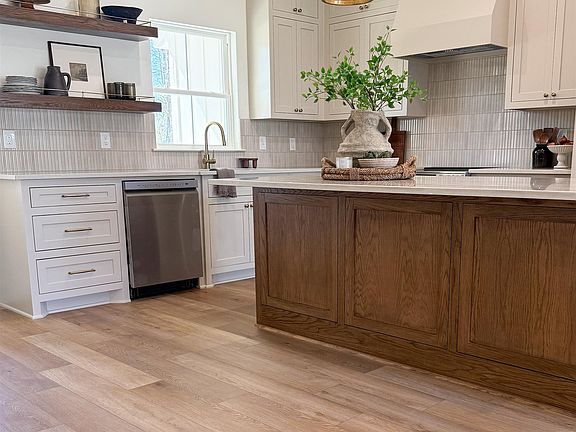 3rd image of 6760 Keith Rd