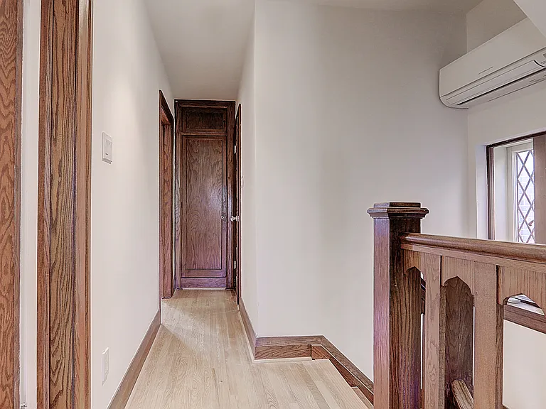 138 Fallingbrook Rd — Photo 18