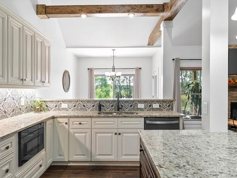 1515 Hereford Blvd — Photo 18