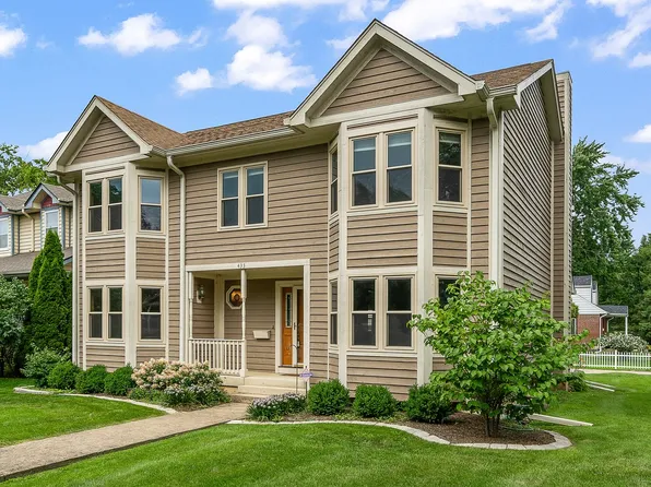 433 Virgie Pl, West Chicago, IL 60185