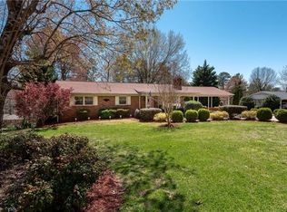 186 Lucky Hollow Rd, Hickory, NC 28601