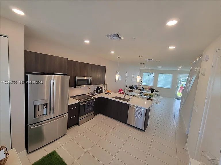 6401 NW 103rd Pl #105 — Photo 10