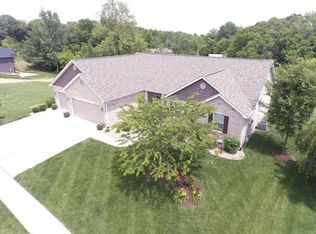 512 Ingleside Ln, O'Fallon, IL 62269